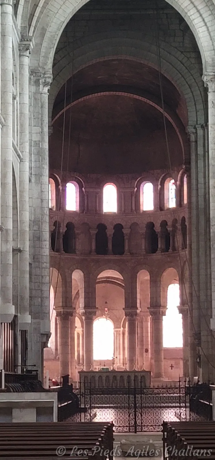 La magnifique nef de l'Abbatiale